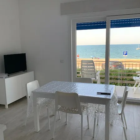 Giu Al Mare Apartmán Montemarciano