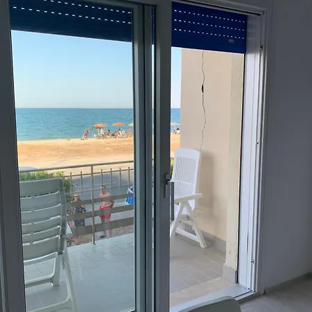 Giu Al Mare Apartmán